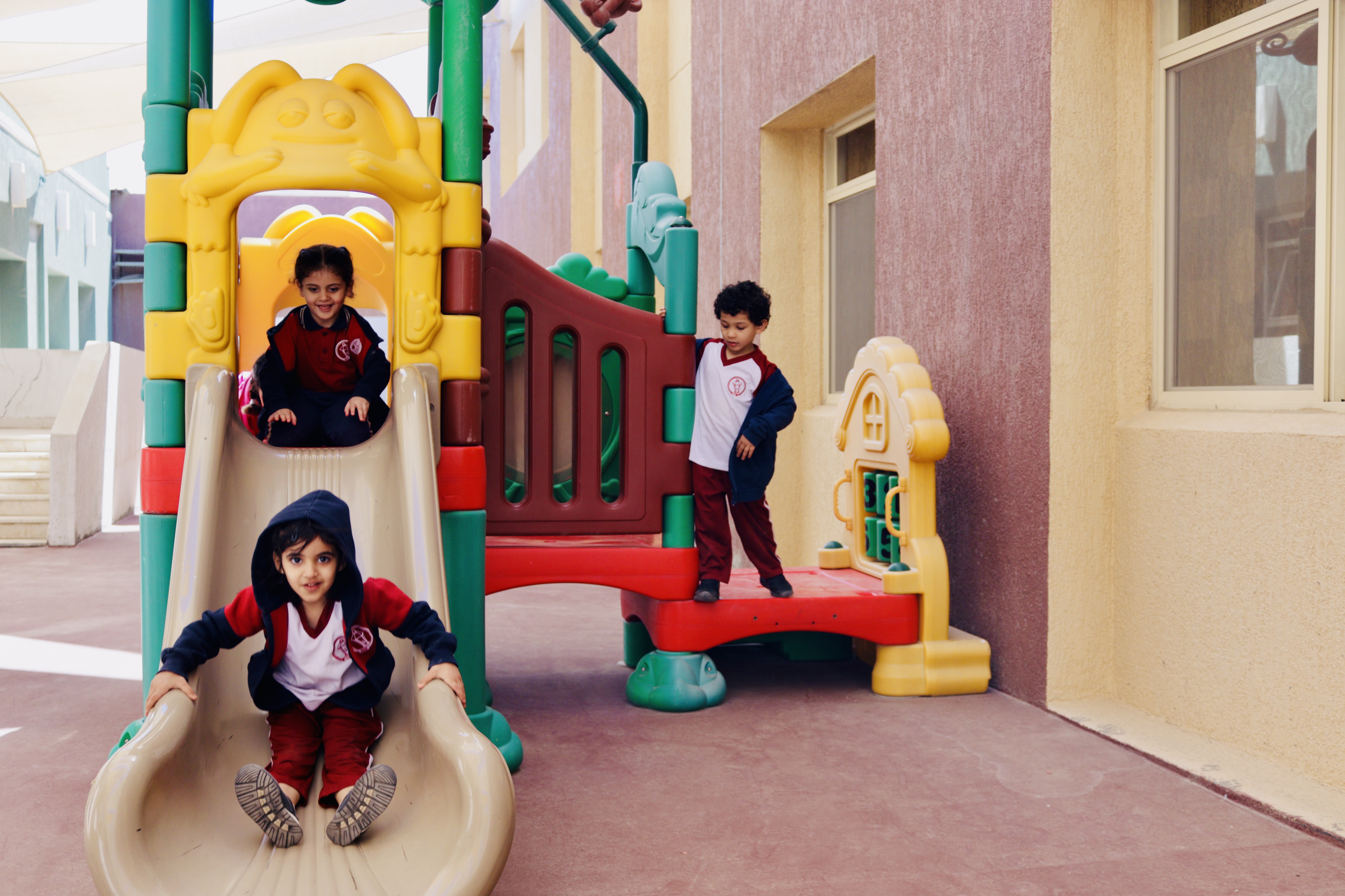 KG<br> Playground